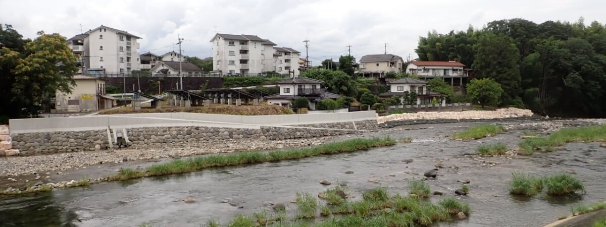 河川⼯事